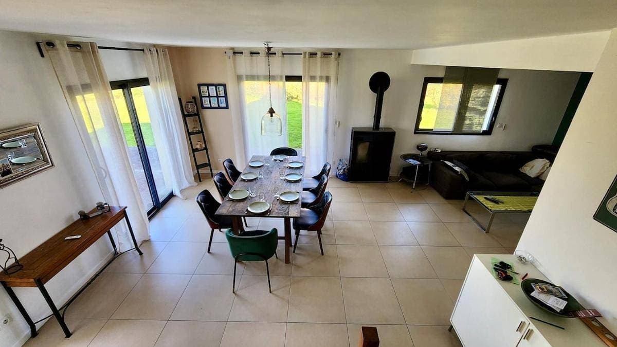 Foto 8 von 19: Three-Bedroom House
