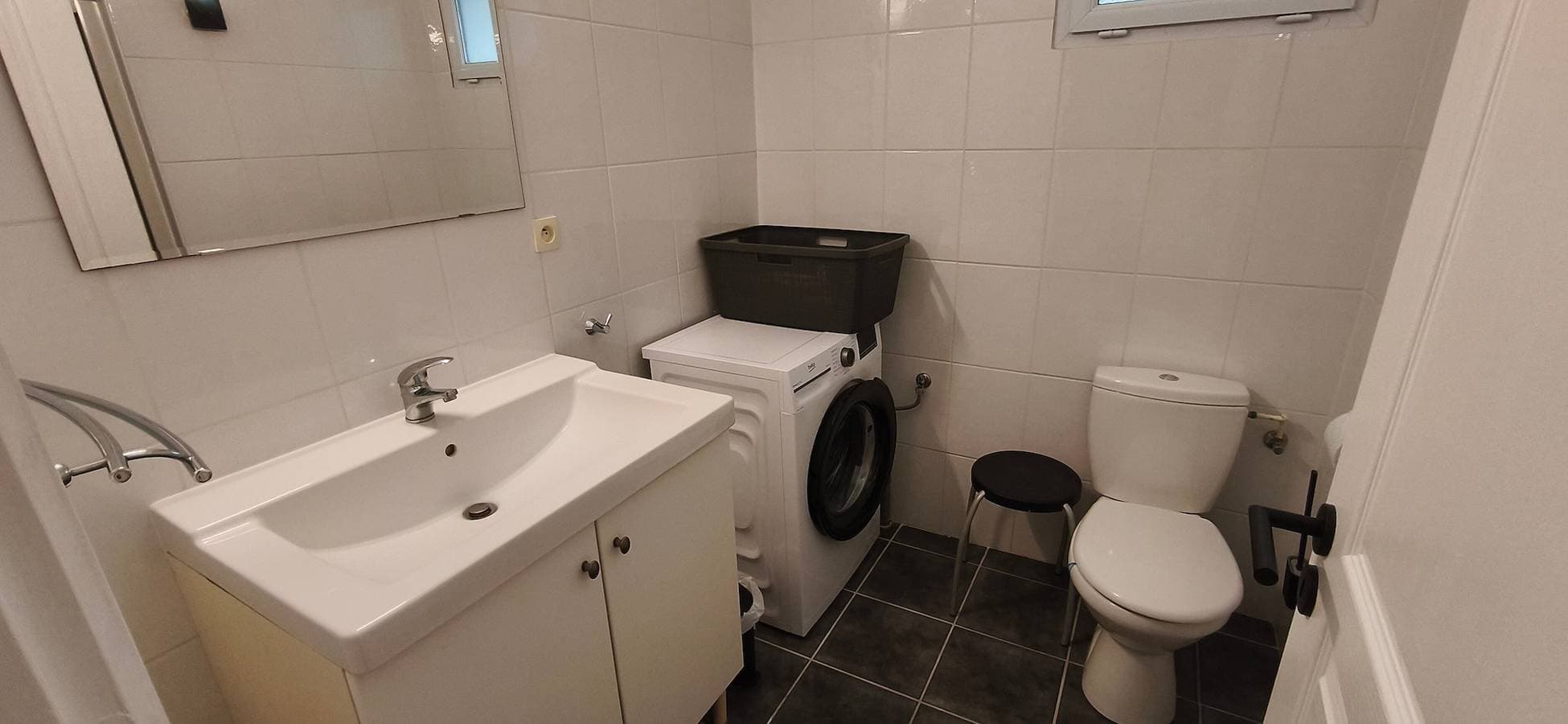 Foto 11 von 36: Ferienhaus 'Colombard' mit Seeblick, Gemeinschaftspool und WLAN