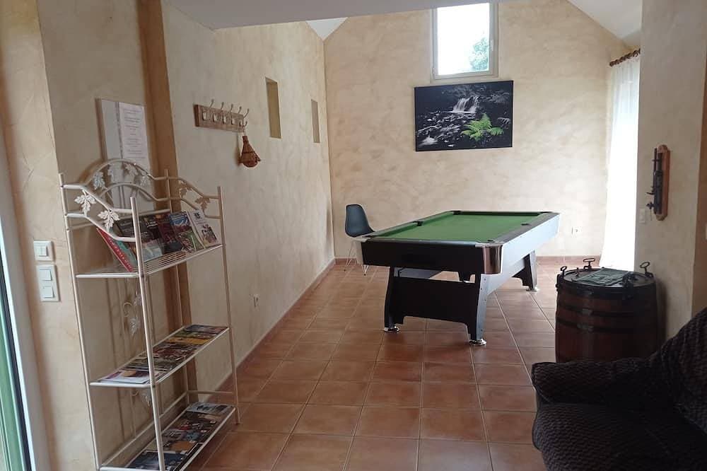 Foto 6 von 9: Dans une Superbe Demeure en Pierre Le Logis