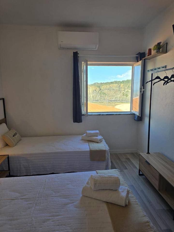 Foto 7 von 10: Twin Room with View