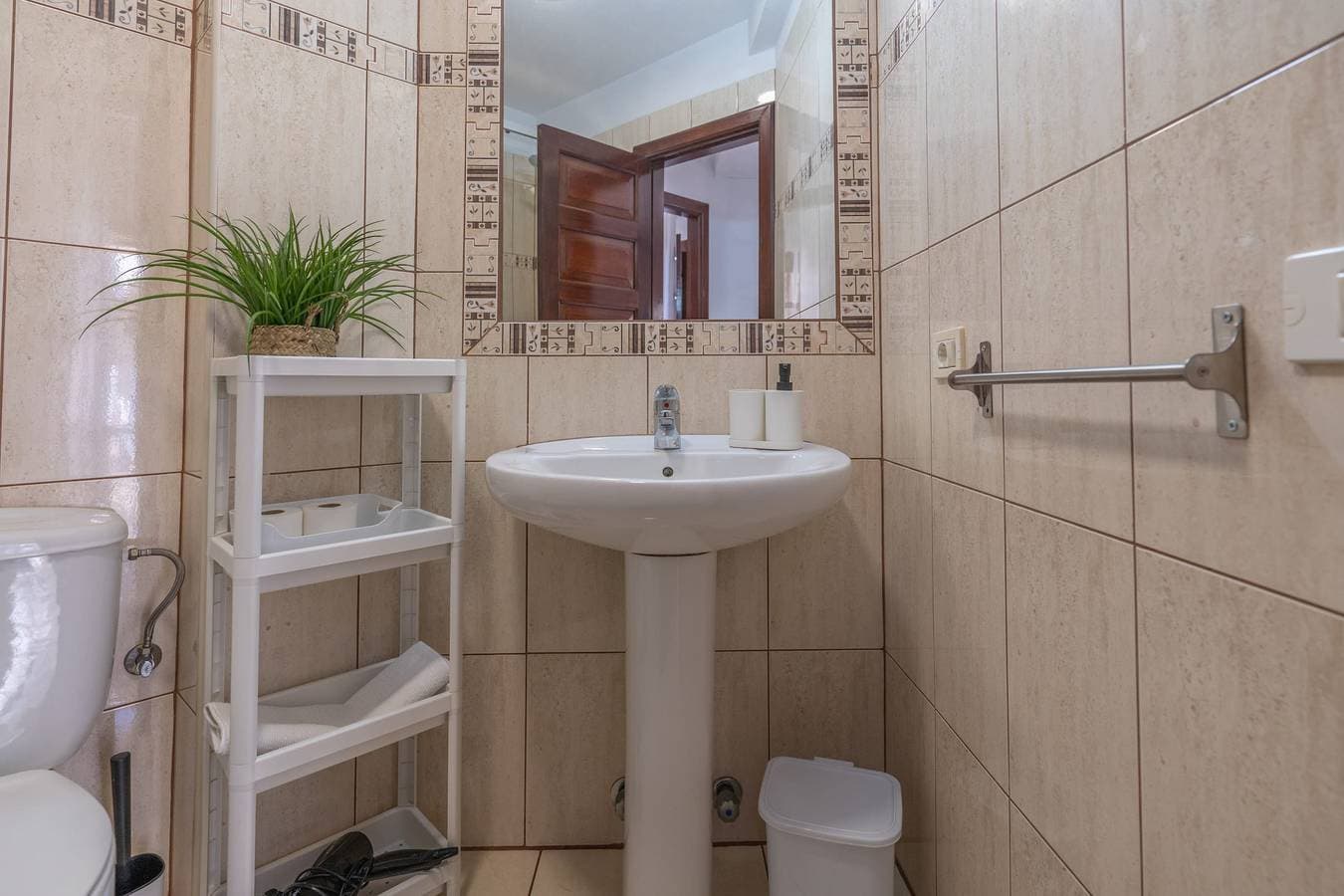 Foto 12 von 19: Ferienwohnung für 3 Personen mit Pool