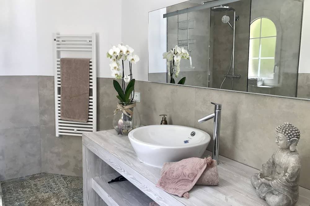 Foto 5 von 30: Super Meerblick *****1. Meereslinie Villa*privat*großer Pool*toller Garten*WIFI