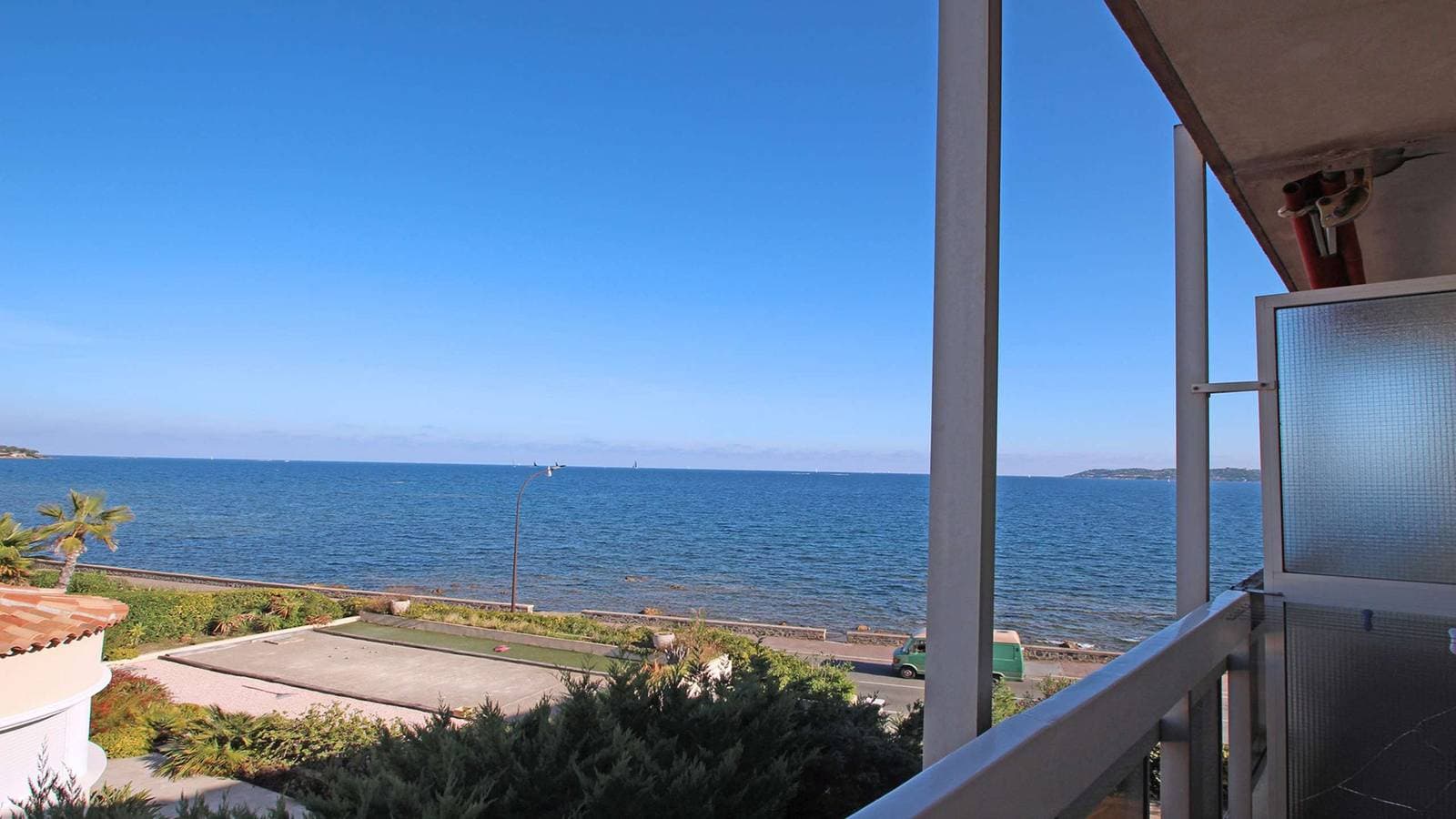 Foto 8 von 8: Studio 2 personen – Meerblick – Klimaanlage – WiFi – Innenstadt – Nahe dem Strand – Sainte Maxime – 3*