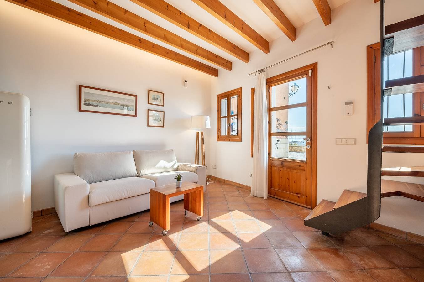 Foto 8 von 30: Moli 37 House - Port View Terrace by PriorityVilla