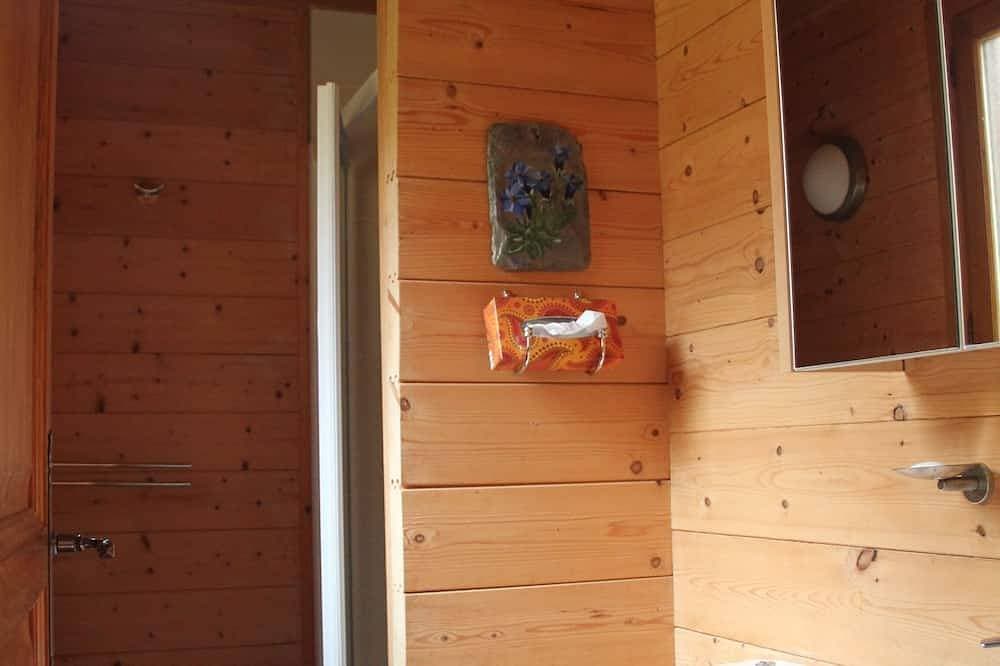 Foto 5 von 26: Lake Annecy - Lathuile 74210, charmantes Ferienhaus mit See- und Bergblick