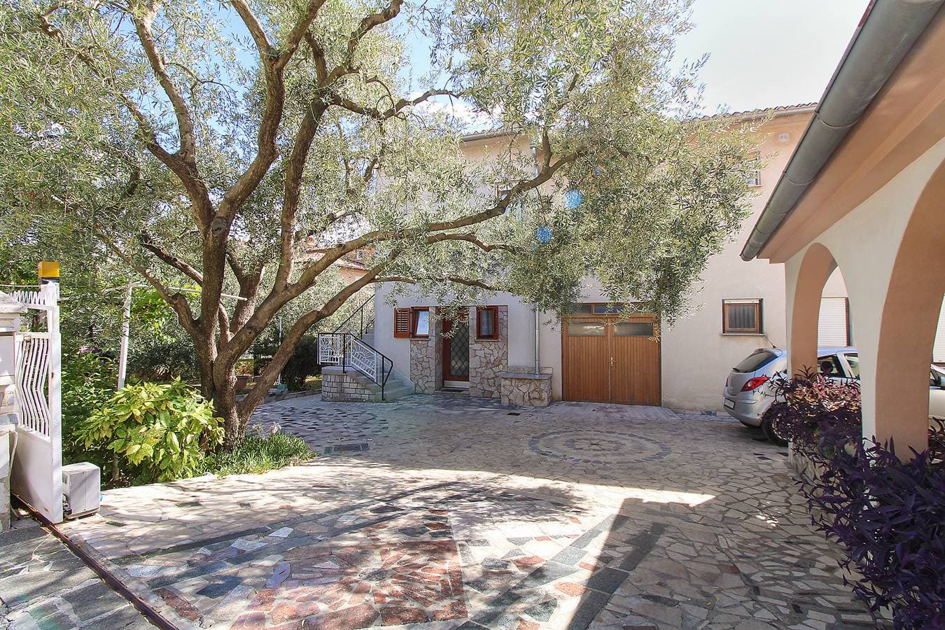 Foto 5 von 23: Ferienwohnung für 4 Personen mit Terrasse