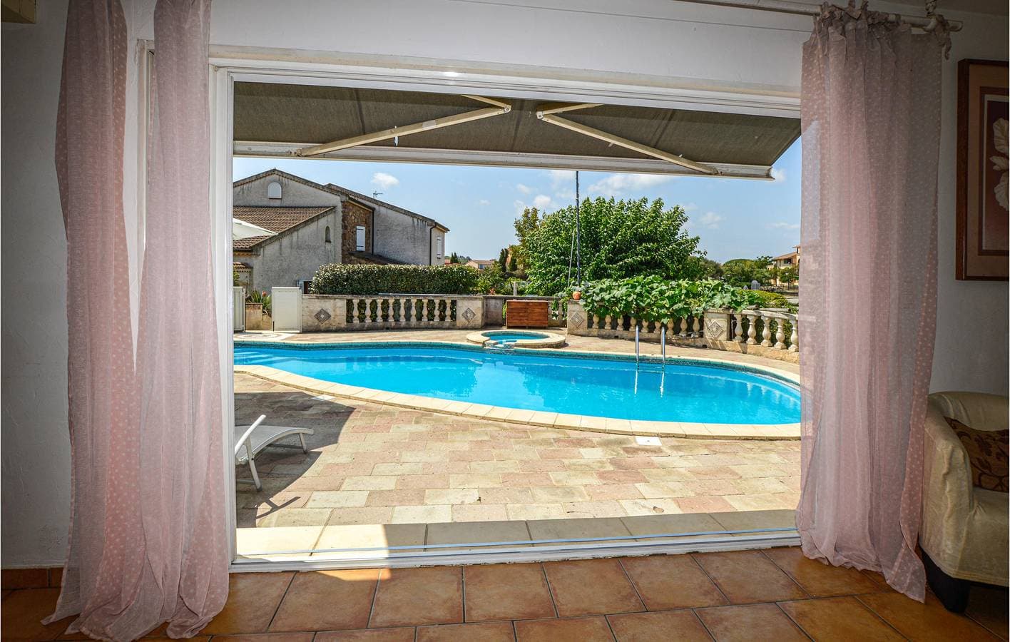 Foto 5 von 15: Gemütliches Apartment in Aléria mit Pool, Terrasse und Parkplatz