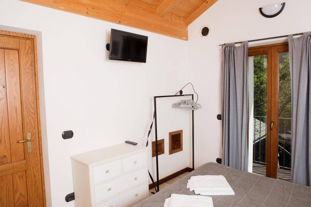 Foto 7 von 9: Double Room with Balcony
