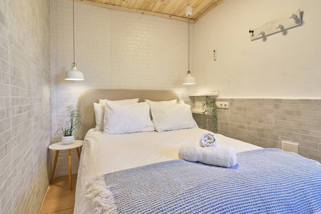 Foto 12 von 26: Villa Javier mit Meerblick, privatem Pool und balinesischem Bett