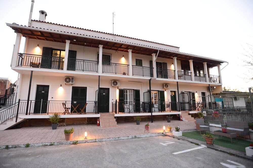 Foto 9 von 22: Orfeas Apartment by Ionian Luxury