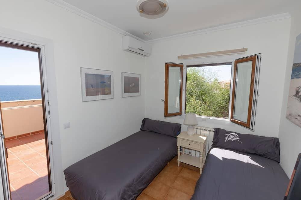 Foto 4 von 30: In 1. Meereslinie mit super Meerblick, 4 Gehminuten zum Strand,  Klima, Heizung