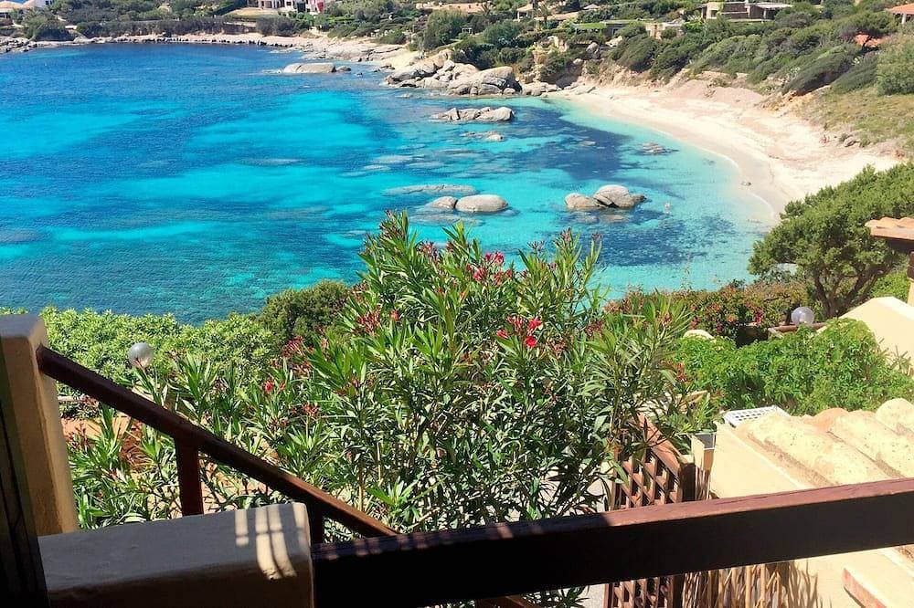Foto 1 von 30: Villetta Waterfront Cala Caterina, direct access to the beach, Wi-Fi