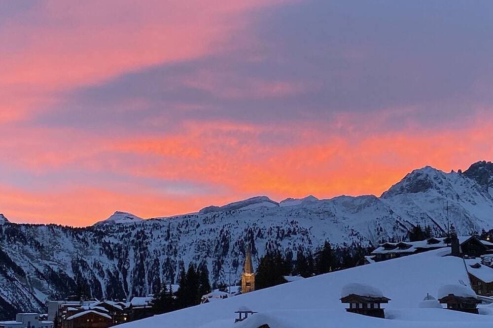 Foto 10 von 17: Wunderschöne moderne Wohnung in Courchevel 1850, 3 Schlafzimmer, Sauna, Parkplatz