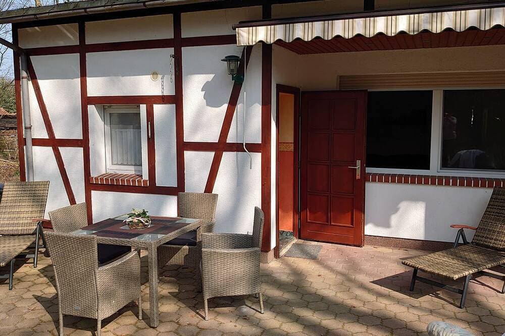 Foto 11 von 13: Haus im Wald,eigenes Grundstueck
