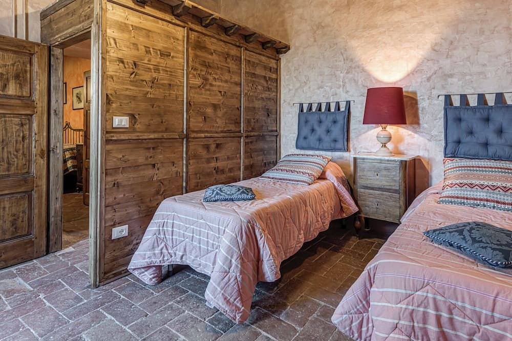 Foto 4 von 30: Casciano Apartment in einem historischen Anwesen in der Nähe von Siena mit Swimmingpool