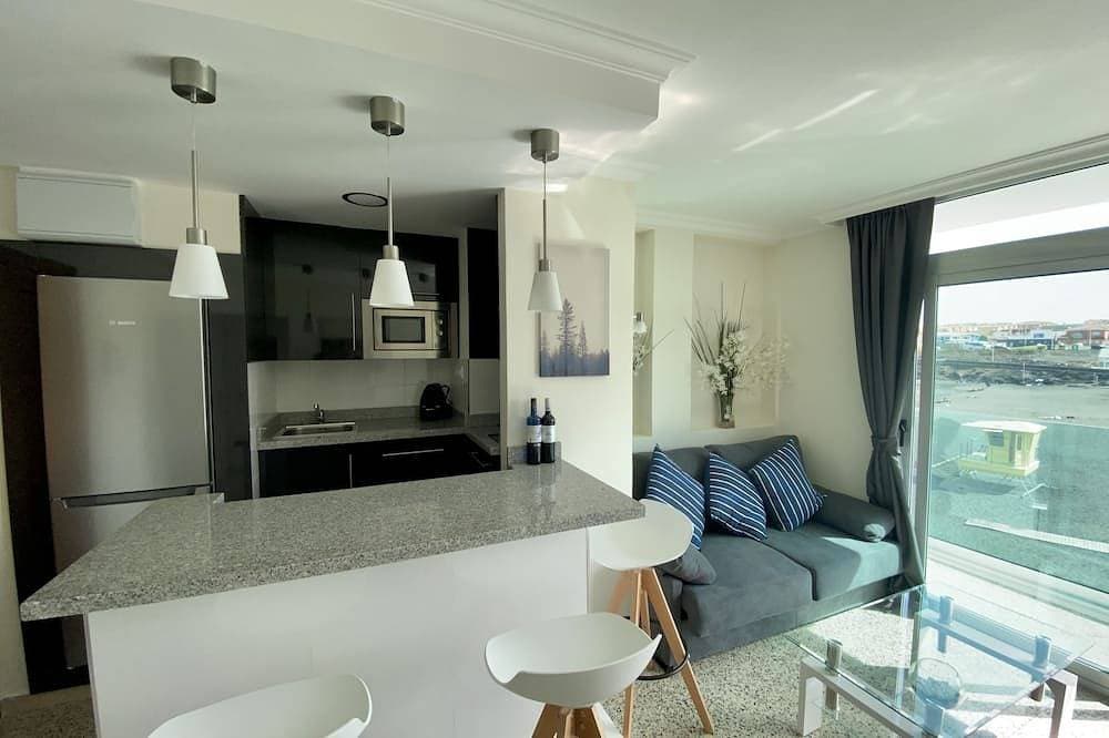 Nice apartment on the beach 1