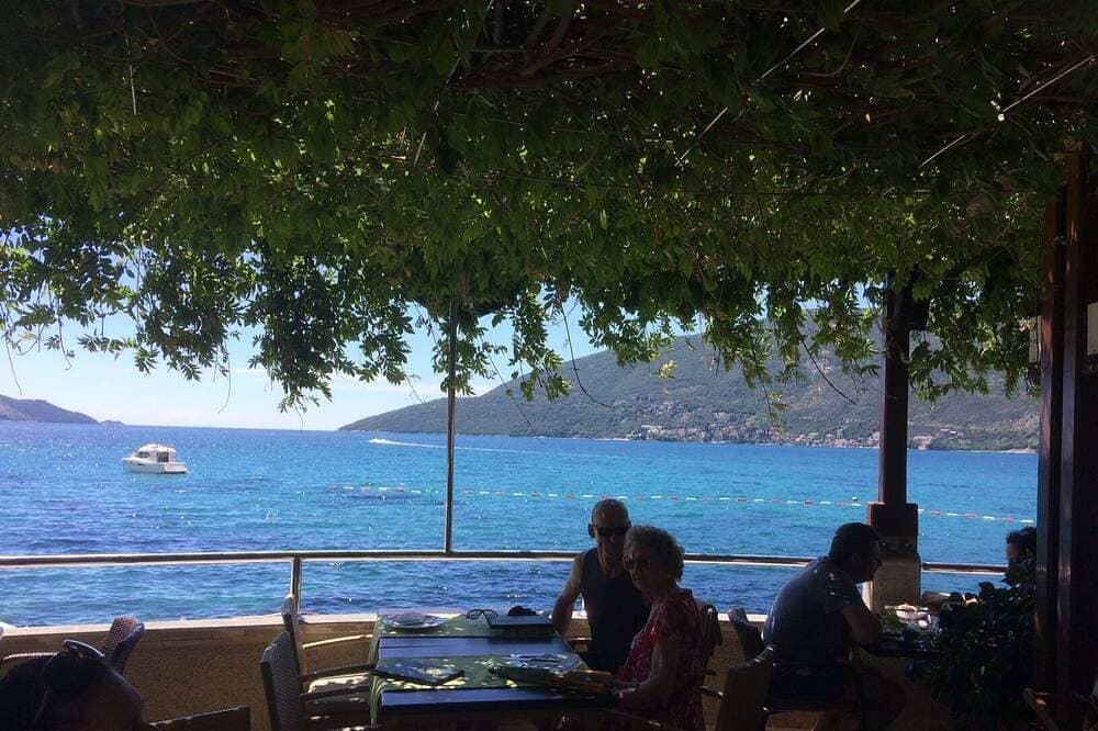 Foto 9 von 23: Balkon, Meerblick, 5 min zu Fuß zum Strand, WLAN, Klimaanlage, Parkplatz