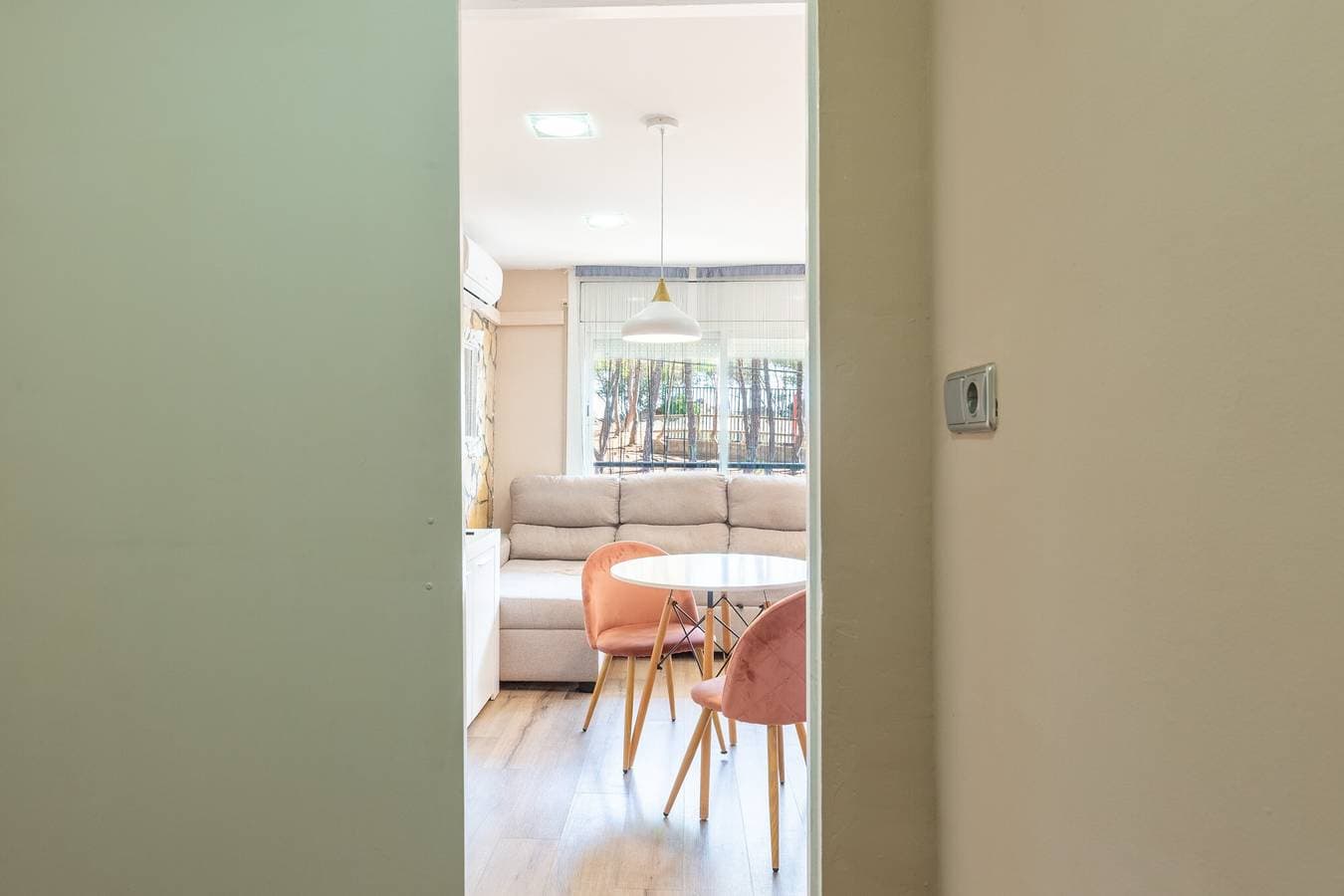 Foto 8 von 24: Apartment 'Senya Salvi' mit Meerblick, WLAN und Klimaanlage