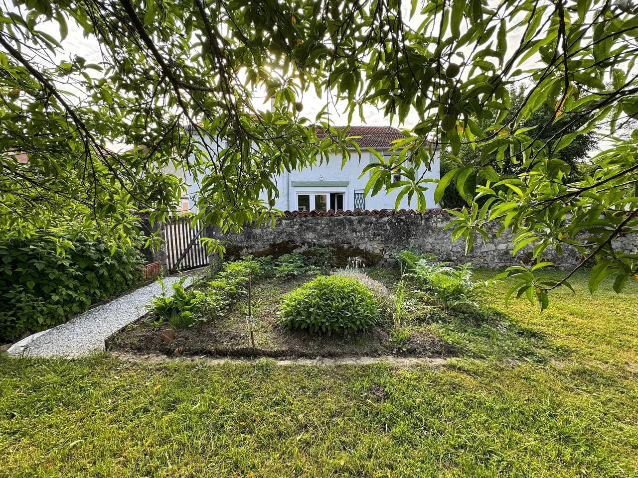 Charmantes und komfortables Ferienhaus in Melay 1