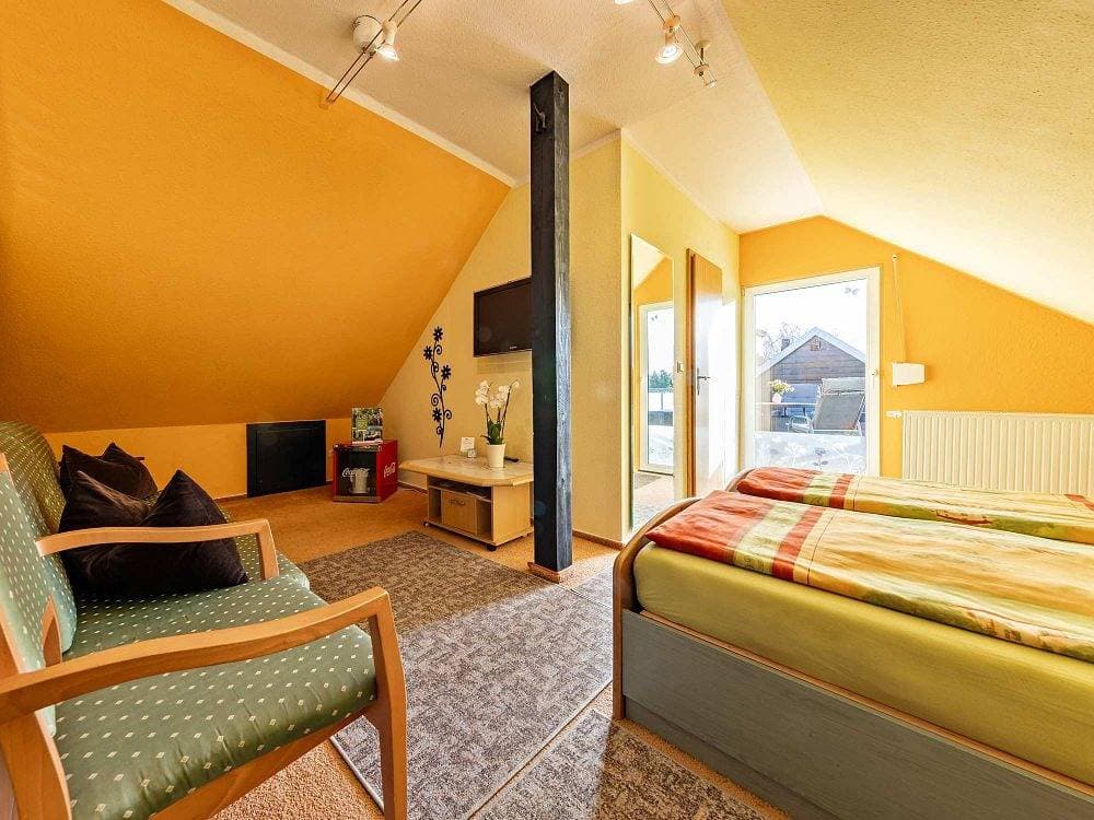 Foto 6 von 12: Landferienhaus "Pension Erika" - Zimmer 4