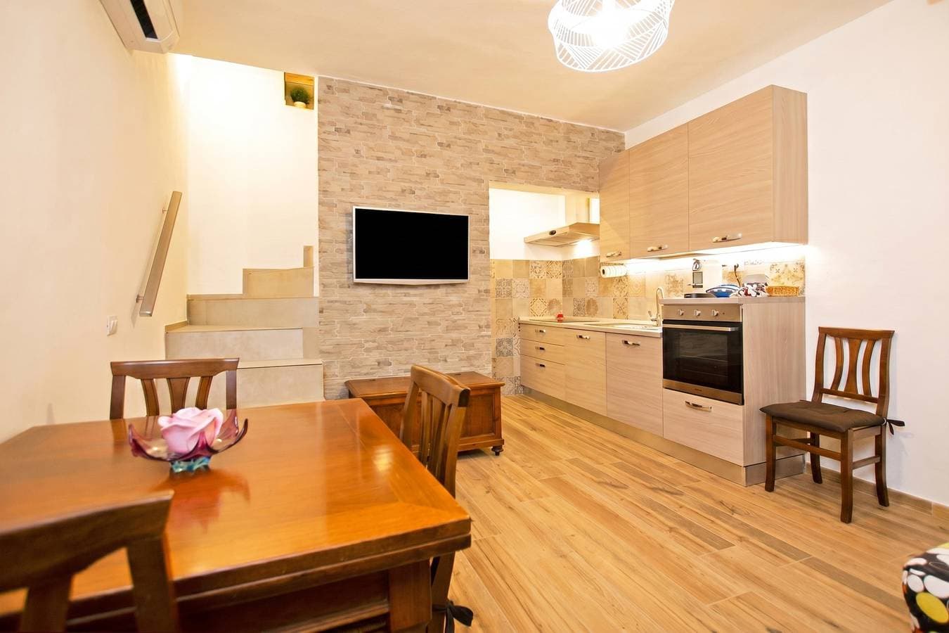 Casina Valentina 1