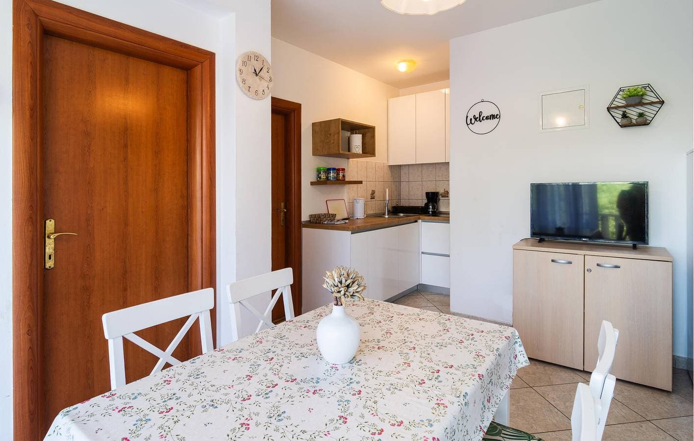 Foto 5 von 19: Apartment mit Meerblick, Terrasse, WLAN und Parkplatz – 2,5 km vom Strand entfernt