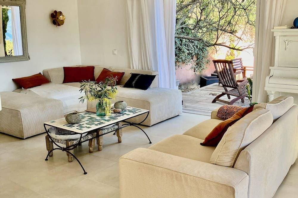 Foto 8 von 30: Villa gegenüber Calanches de Piana (Unesco-klassifiziert) Pool Außergewöhnlich