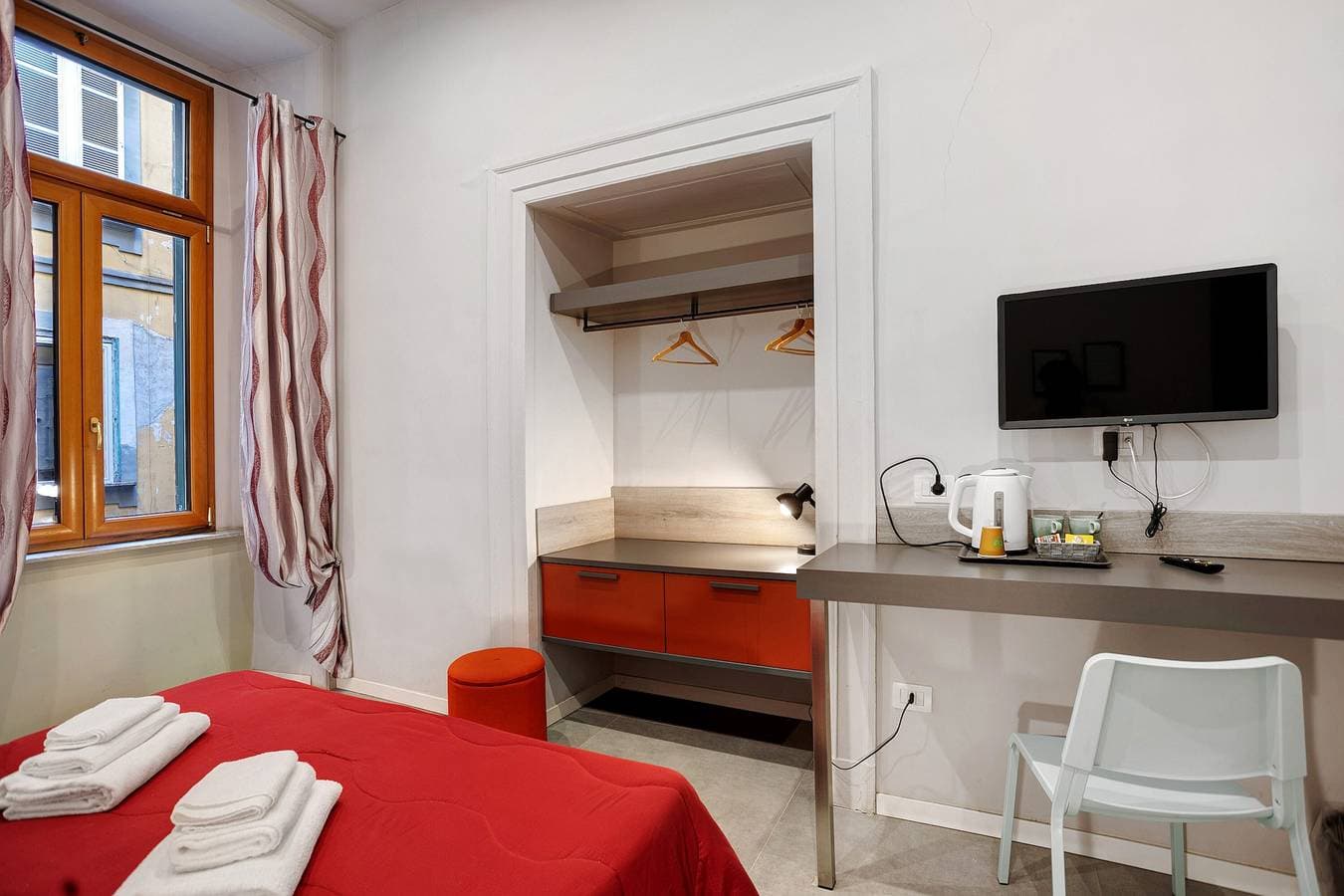 Foto 7 von 39: Doppelzimmer mit externem Bad, WLAN und Klimaanlage
