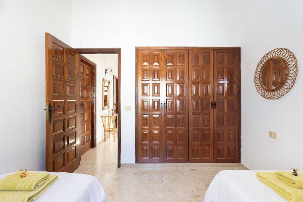 Foto 5 von 30: Excellent Zwei Schlafzimmer-Villa mit herrlichem Ausblick und privatem Pool
