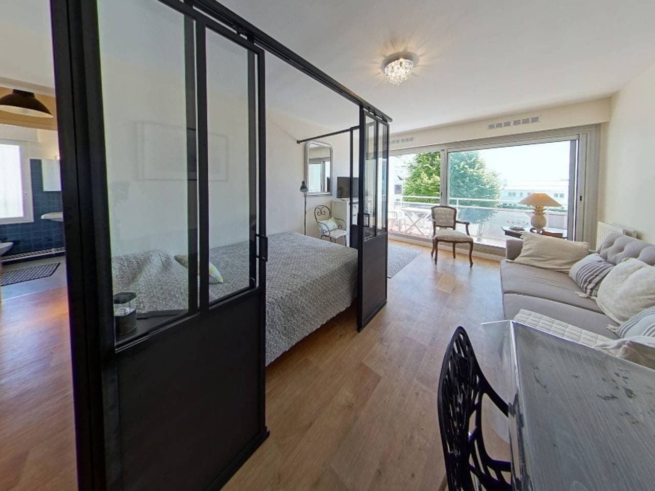 Foto 3 von 23: Zentral gelegenes Studio in Larmor-Plage, 100m zum Strand, WLAN, Terrasse