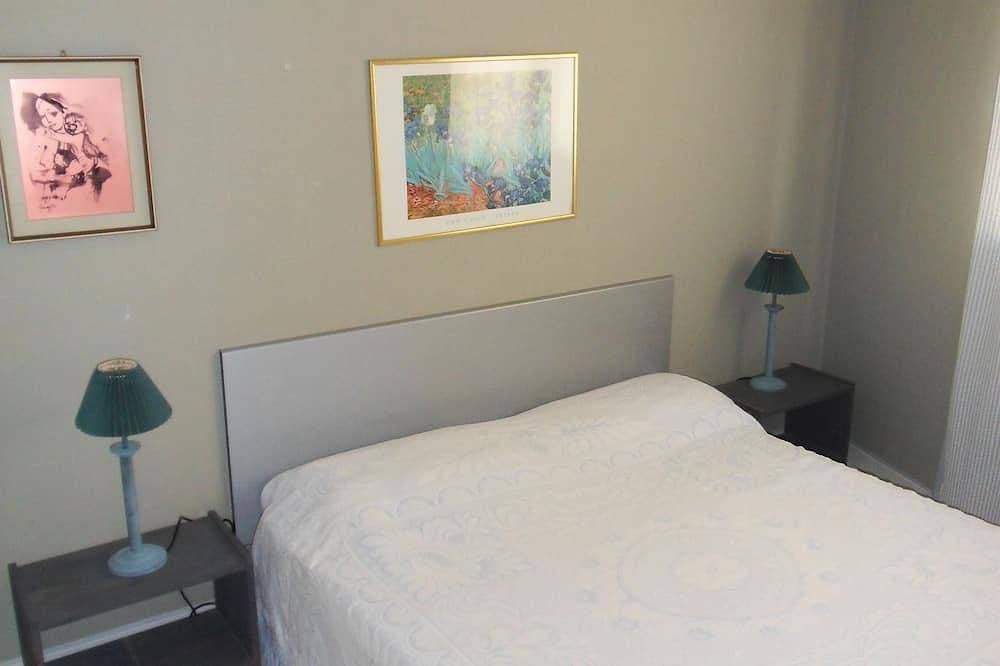 Foto 2 von 21: Zentrale Zweizimmerwohnung, 2 große Balkone, 100 m vom Strand entfernt, Parkplatz, Tennis