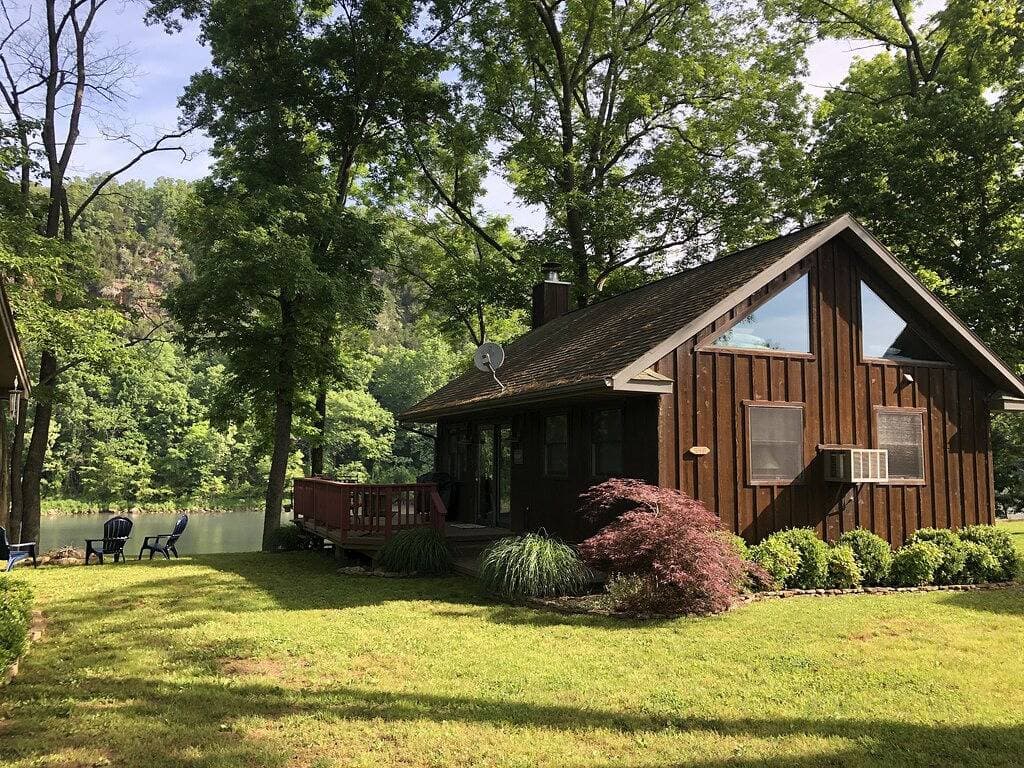 Foto 6 von 28: Perfekter Ort zum Angeln im White River / Kleine Hütte für 2-4 / 1 Zim. Mit Dachboden