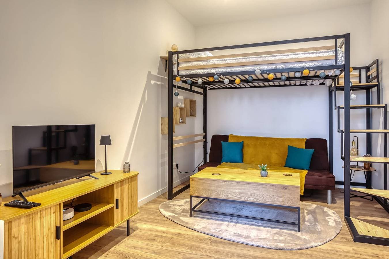 Foto 2 von 28: Bienvenue chez Brousse, studio rénové proche quais et préfecture