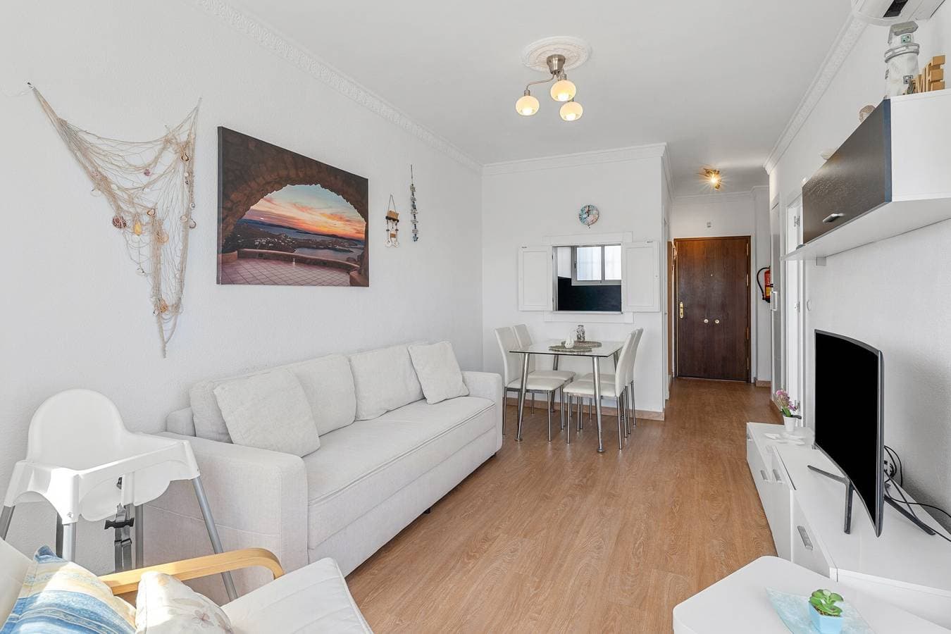 Foto 5 von 20: Ferienwohnung "Fuengirola" mit Blick auf das Meer und die Berge, Gemeinschaftspool & WLAN