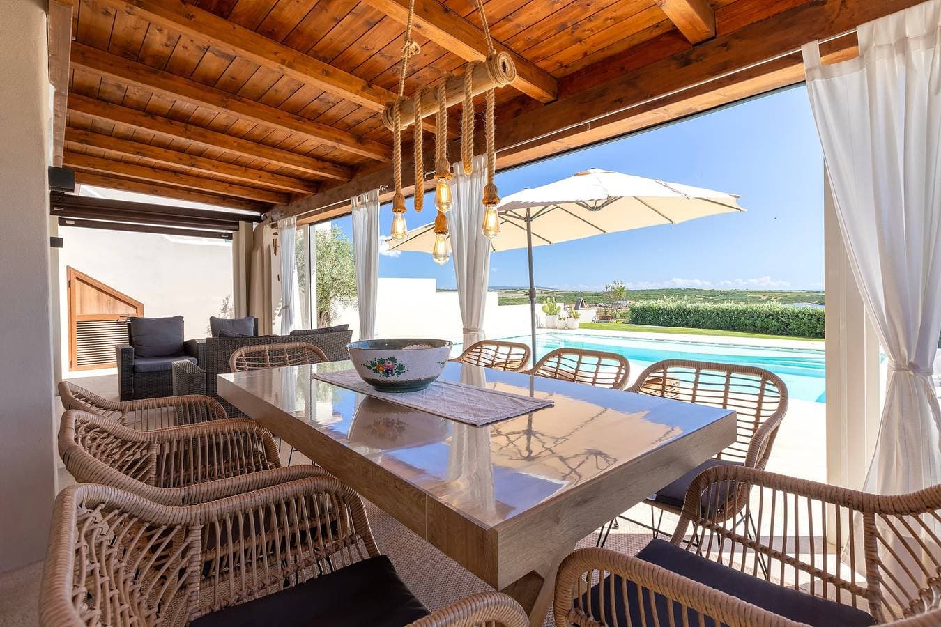 Foto 4 von 32: Ferienhaus 'Flora Sea View' mit Meerblick, WLAN und Klimaanlage