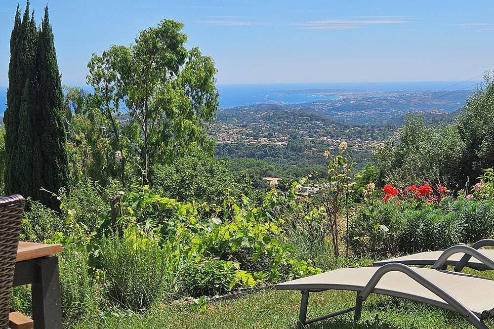 Foto 13 von 14: Appartement Vue Mer an der Côte d' Azur mit Gartenanteil für 2 - 3 Personen