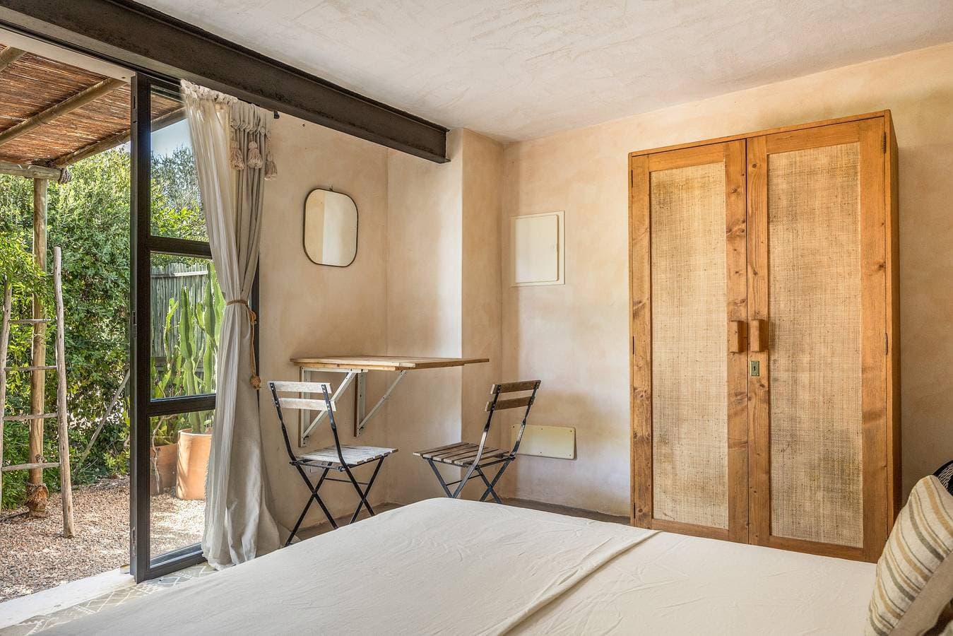 Foto 4 von 30: Landhaus 'Sa Caseta Mallorca Studio' mit Bergblick, Gemeinschaftspool und WLAN