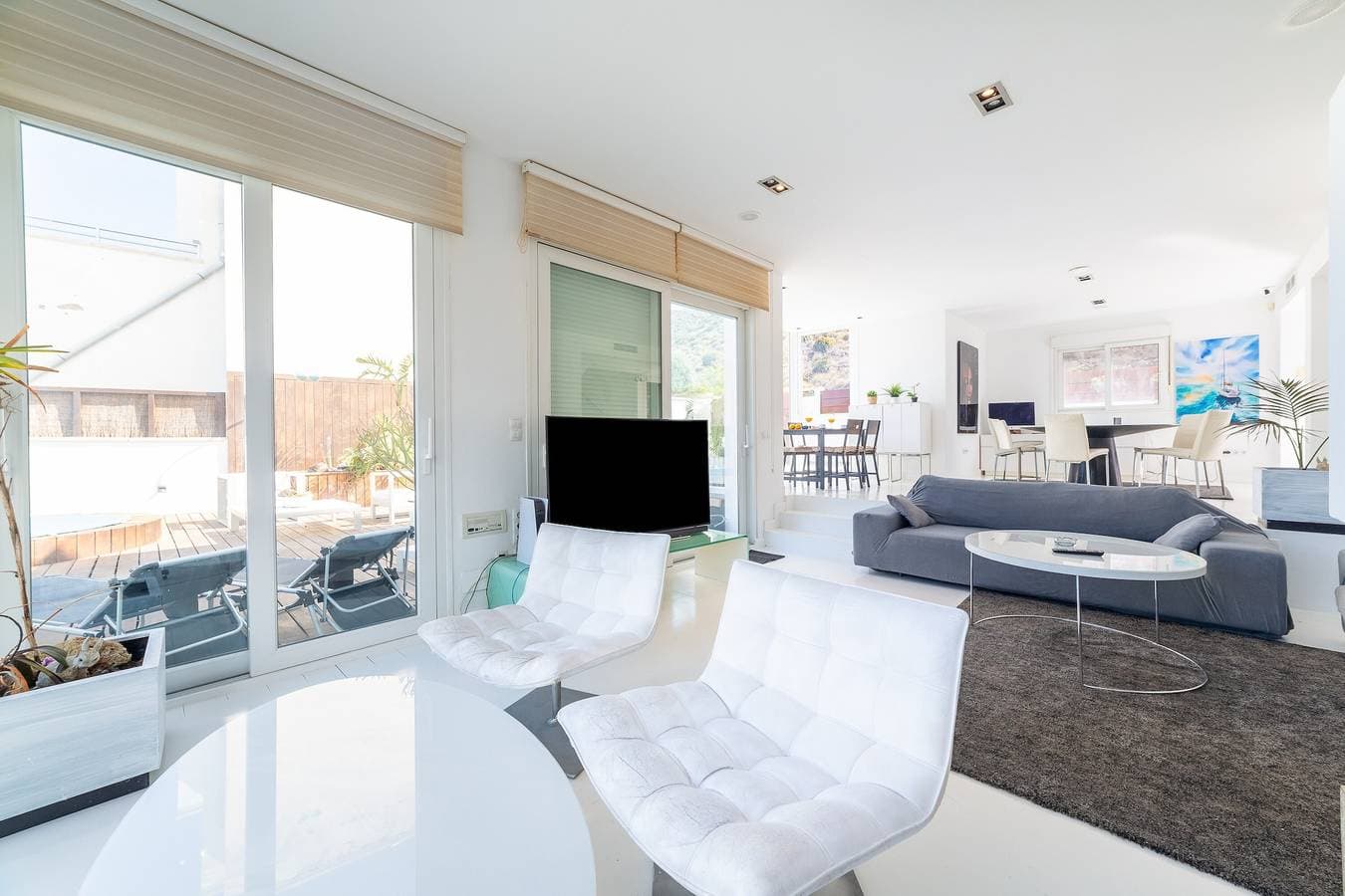 Foto 10 von 42: Villa 'Lux' mit Meerblick, WLAN und Klimaanlage