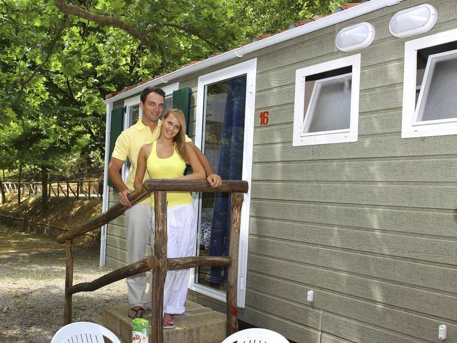 Foto 13 von 30: Camping Colleverde - Mobilheim 2 personen - Kühlschrank - Aber keine Küche