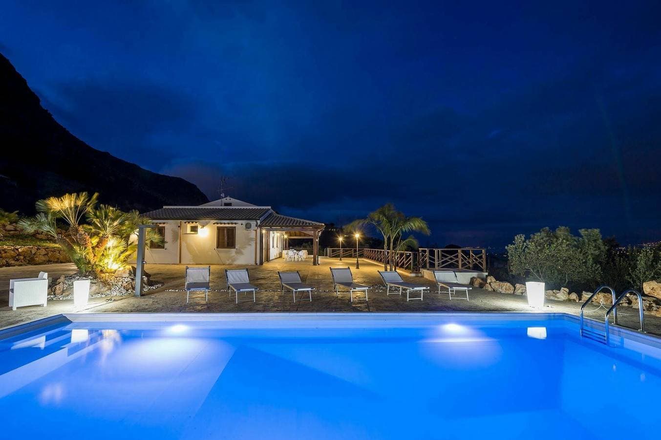 Foto 10 von 29: Villa für 8 Personen mit Pool