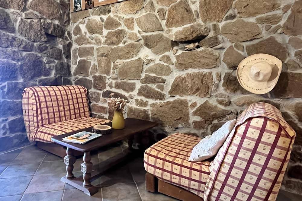 Foto 5 von 15: Rez de Villa 5 min from the beach.15/20 min from Ajaccio