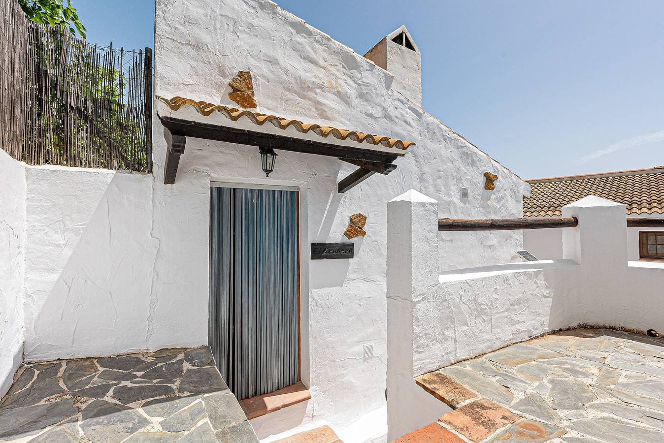 Foto 11 von 23: Landhaus 'El Granero' mit Seeblick, Gemeinschaftspool und Wi-Fi