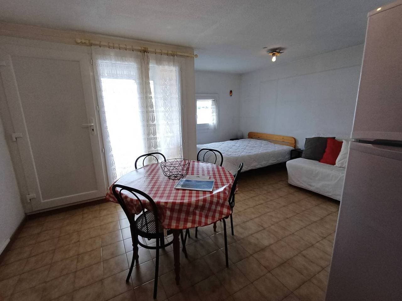Foto 3 von 10: Angenehmes Studio mit Loggia und Haustiere erlaubt – Balaruc-les-Bains