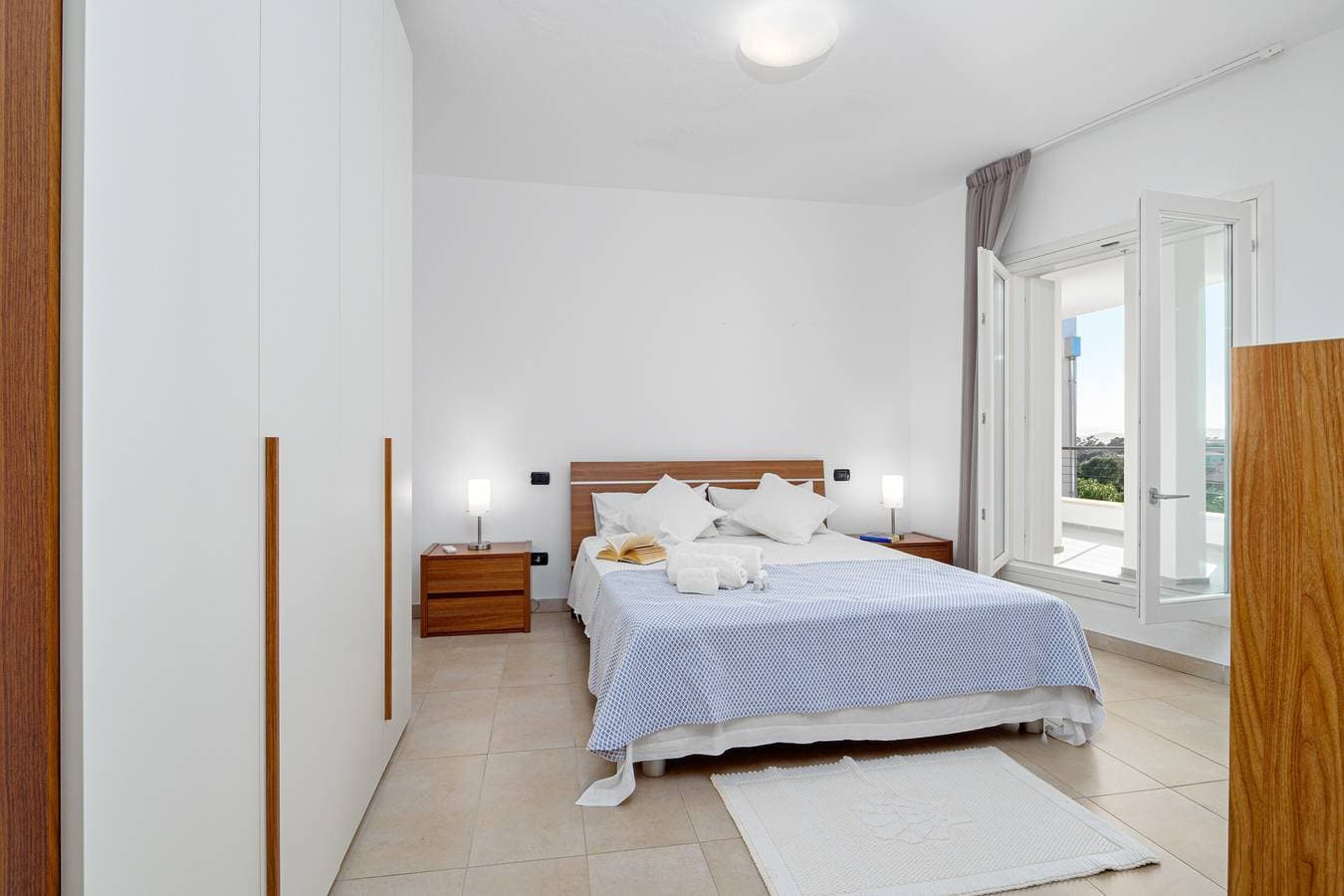 Foto 7 von 27: Lichtdurchflutete Ferienwohnung "Villa Marconi 9" mit Meerblick und privater Terrasse