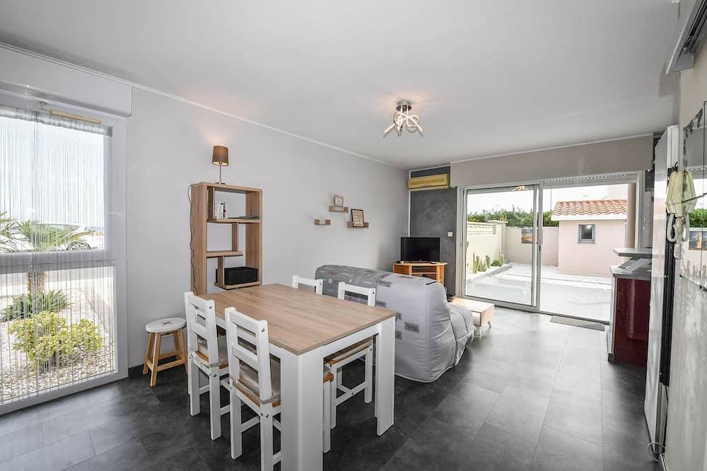 Foto 12 von 23: A seafront dream with garden and private parking.