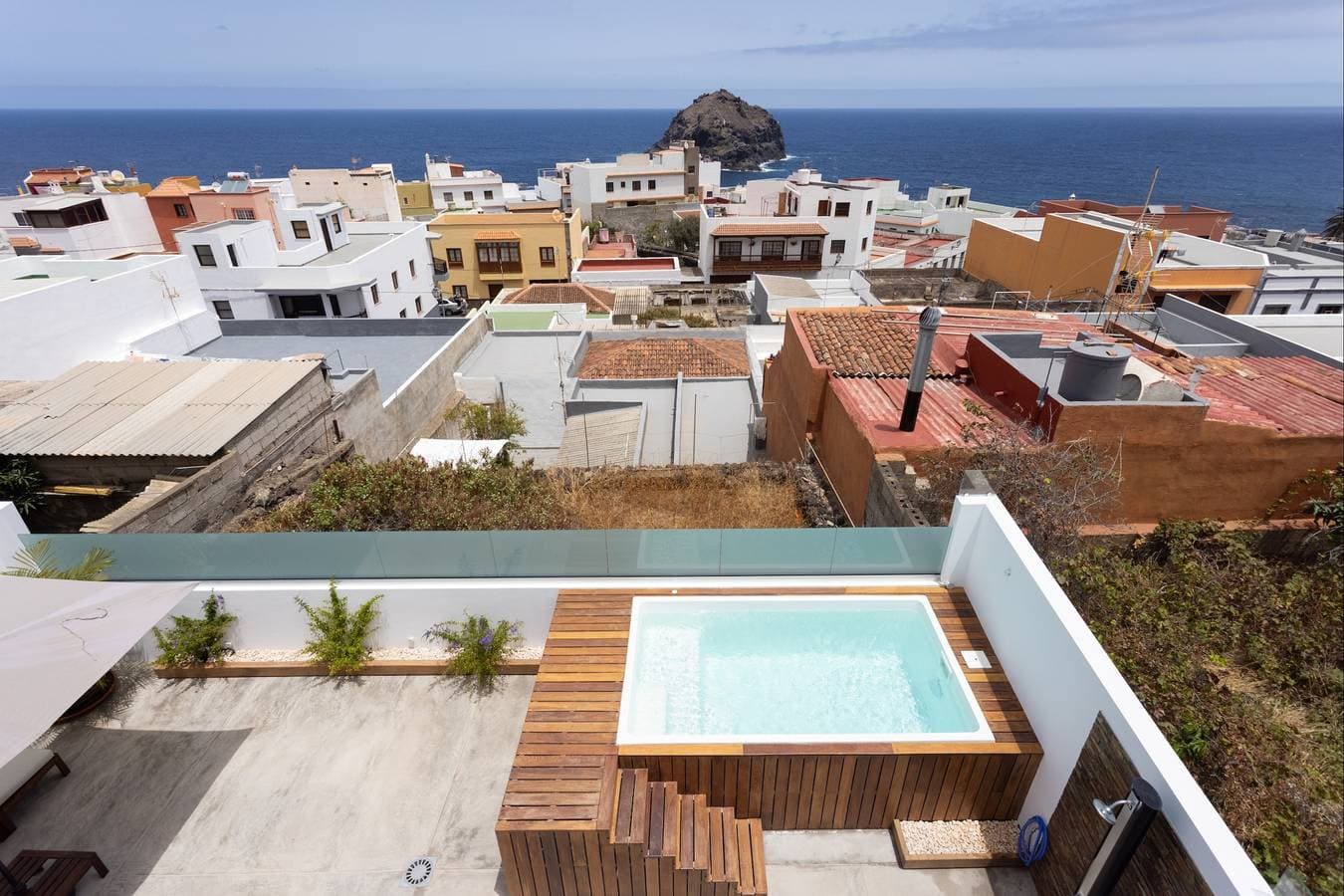 Foto 2 von 48: Room Nº3 Villa Slowly, Wifi, heated pool and views