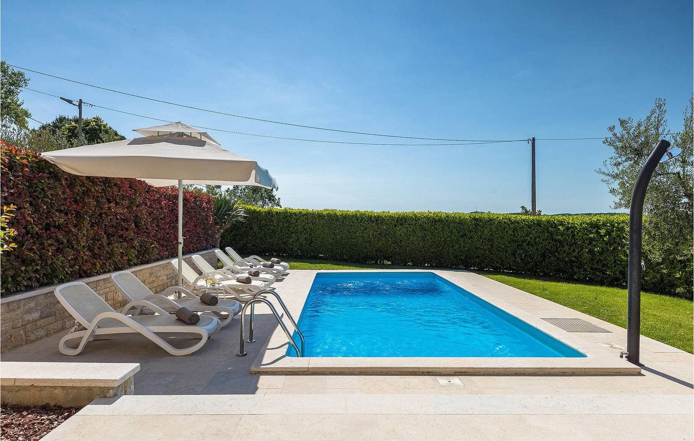 Foto 6 von 58: Gemütlich, nur 2 km von der Küste entfernt: Pool, Klimaanlage, WLAN, Waschmaschine und Parkplatz – der perfekte Urlaubsort!