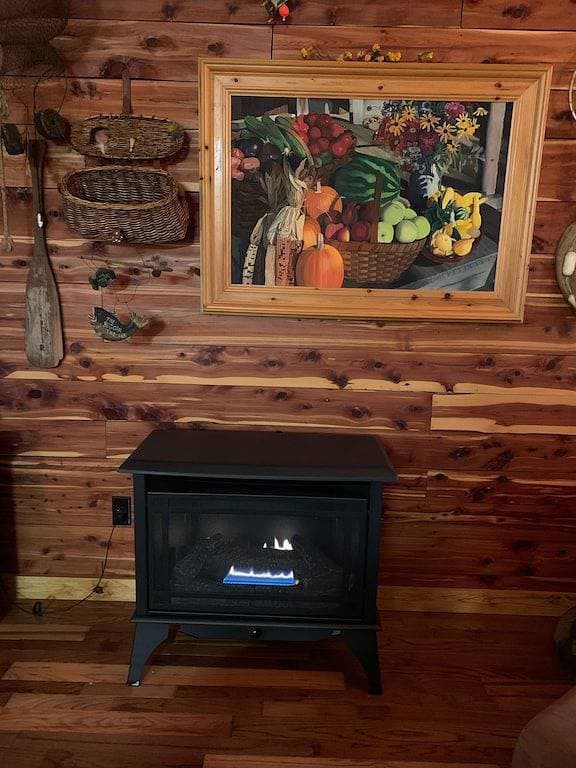 Foto 13 von 29: Delightful Log House on the Little Red River with hot tub!
