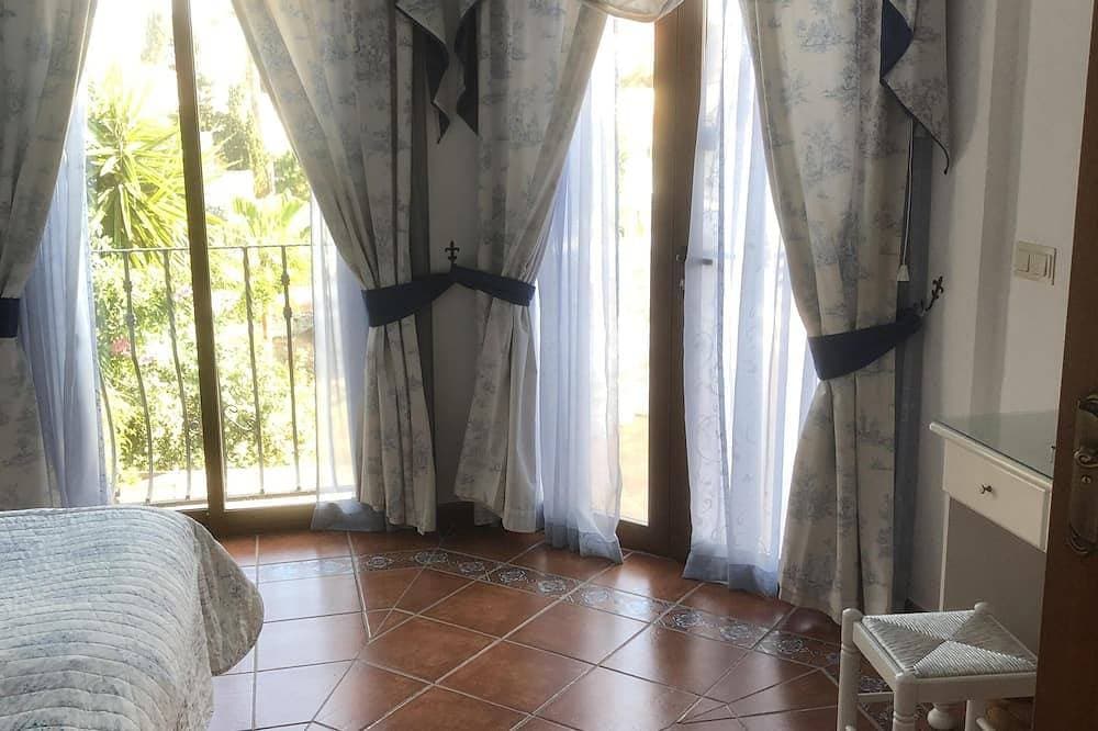 Foto 4 von 30: Privatvilla mit Pool, 4 Gehminuten vom Strand El Faro entfernt, Glasfasernetz