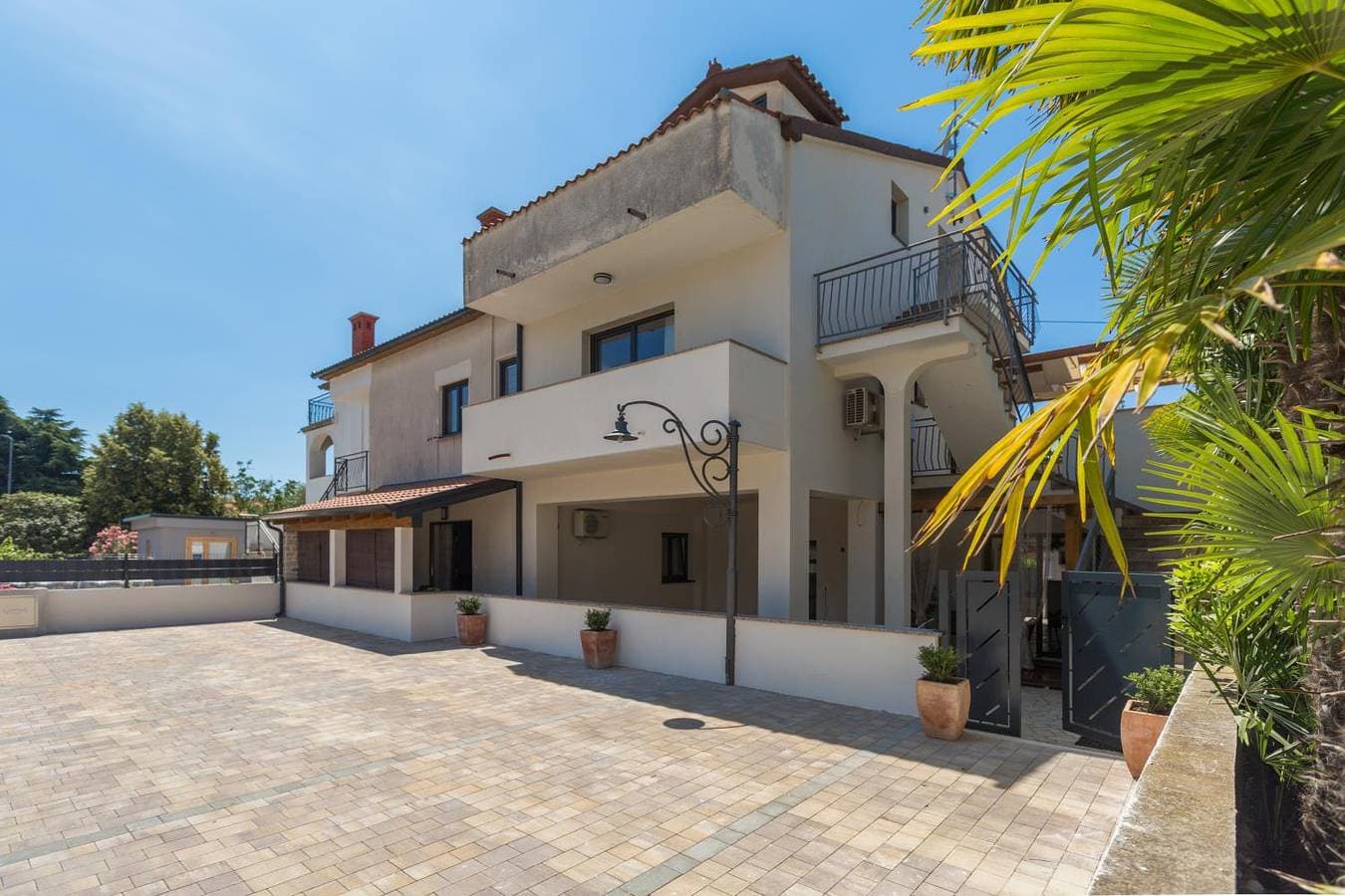 Foto 5 von 23: Reizendes Apartment nur 250 Meter zum Strand mit privater Terrasse, Grill, WiFi